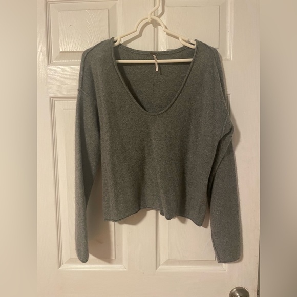 Free People Sweaters - Free People 100% Cashmere Cropped Sweater